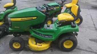 Газонокосарка John Deere X300